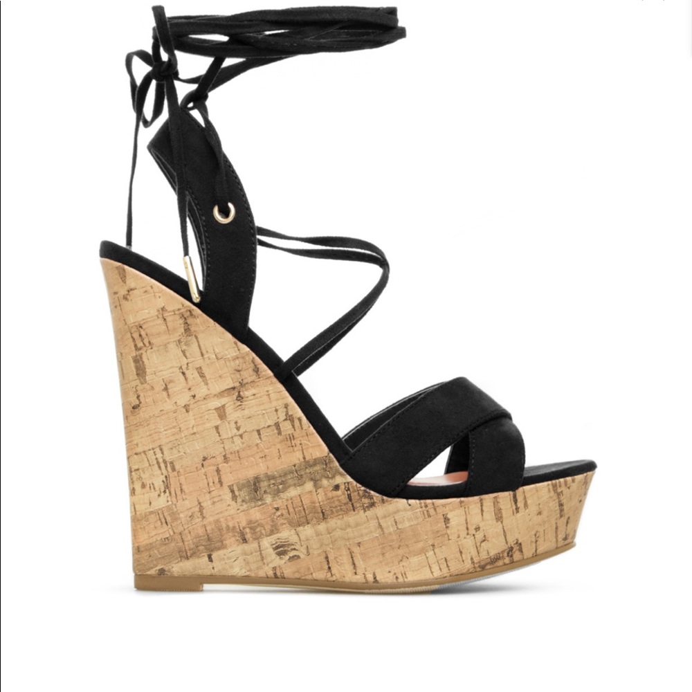 Black laced-up platform sandals